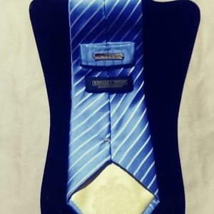 DONALD TRUMP SIGNATURE. SILK MENS TIE